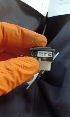 BMW 5 F10 F11 Tailgate opening switch 9200316