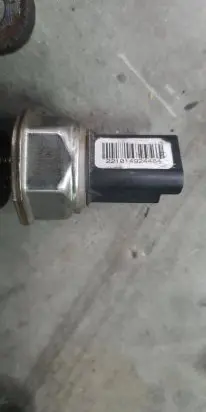 Citroen C4 I Picasso Fuel pressure sensor 55pp06