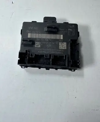 Volkswagen Golf VIII Door control unit/module 5Q0959592K