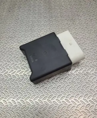 Volvo XC40 Fuel injection pump control unit/module 32203752