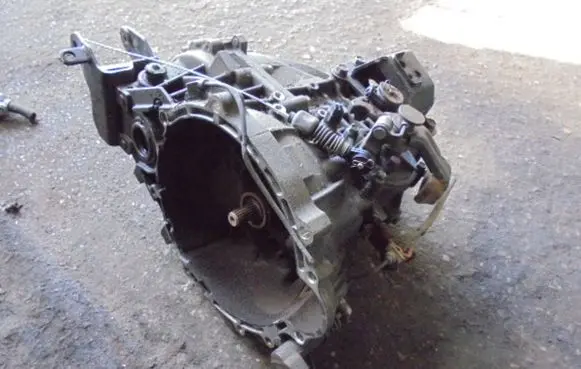 Hyundai i30 Manual 4 speed gearbox WBJ6