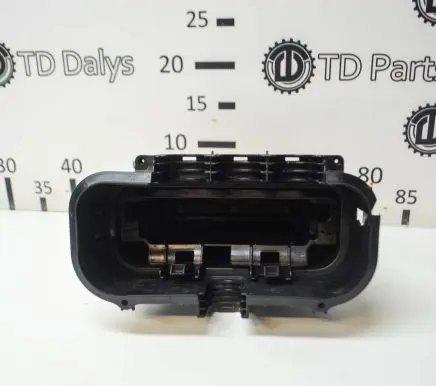 BMW 5 F10 F11 Other engine bay part 8508210