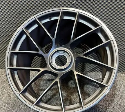 Porsche 992 R20 alloy rim FELGA