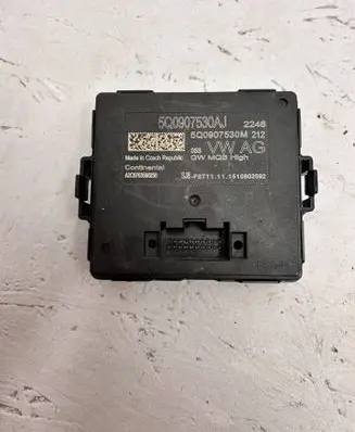 Volkswagen Golf VII Gateway control module 5Q0907530AJ
