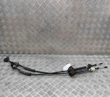 Opel Mokka Gear shift cable linkage 55597758