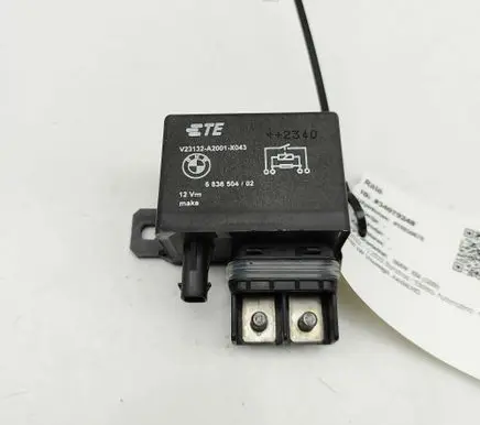 BMW XM Coolant fan relay 6836504