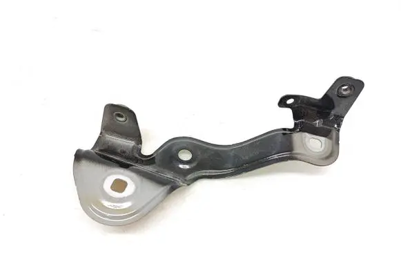 BMW i4 Fender mounting bracket 7486806
