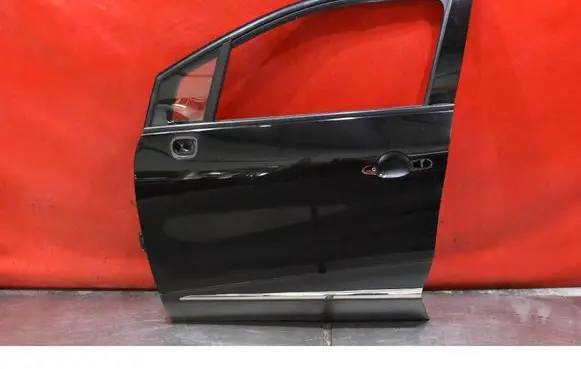 Renault Captur Front door 