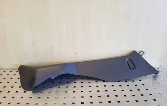 Volkswagen Polo IV 9N3 (D) pillar trim (bottom) 6Q4867766