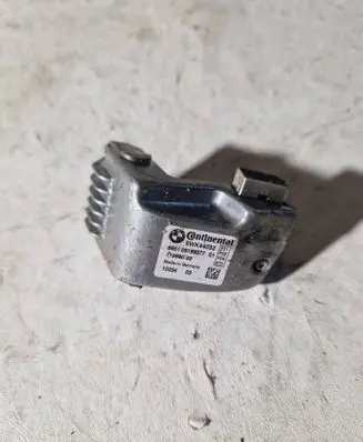 Windshield/windscreen camera