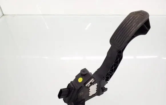 Toyota RAV 4 (XA40) Accelerator throttle pedal 781100W040 14338C 11042428464