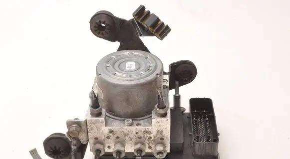 Volvo S90, V90 ABS Pump 31680101