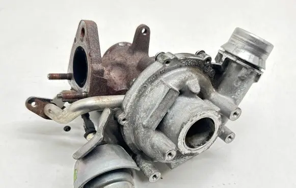 Renault Kangoo II Turbo 144117533R 8013740003 RDW01432R