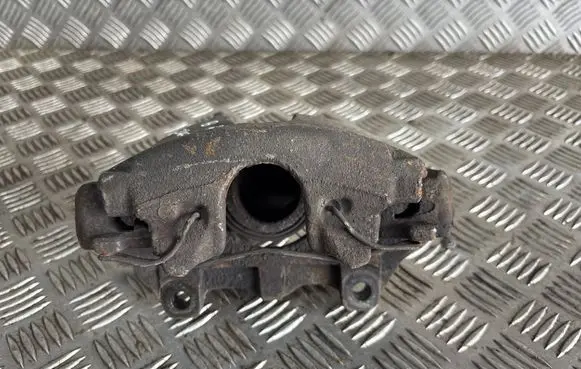 Opel Zafira B Front brake caliper