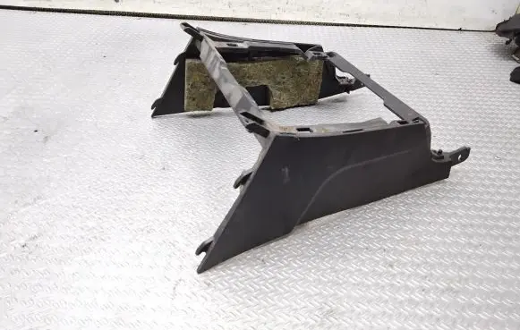 Suzuki Grand Vitara II Other center console (tunnel) element 7581165J00