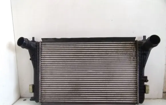 Volkswagen PASSAT B7 Intercooler radiator 3C0145805AN