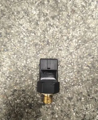 BMW 1 E81 E87 Oil pressure sensor 987097083