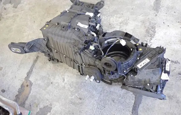 Jaguar XJ X351 Interior heater climate box assembly DW9319B555AC