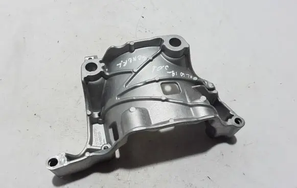Volvo XC60 Generator/alternator bracket 31480101