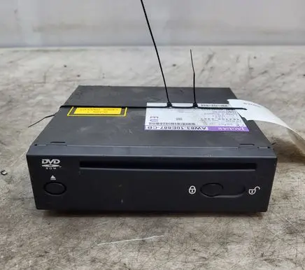 Jaguar XF X250 CD/DVD changer AW8310E887CB 090863032 4621009451