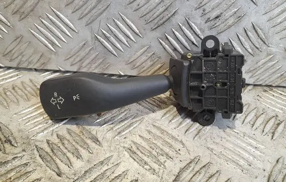 BMW 3 E46 Indicator stalk 8363662