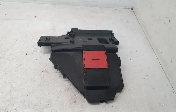 Mercedes-Benz GLC X253 C253 Other engine bay part D925