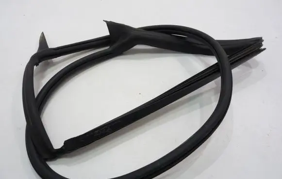 Volkswagen Arteon Rubber seal rear door 3G8868119