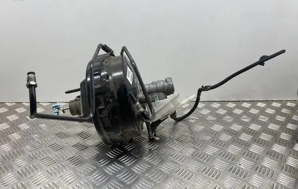 Ford Escape III Brake booster EV612B195AA