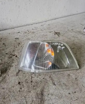Volvo S40, V40 Front indicator light