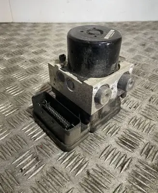 Mercedes-Benz C W204 ABS Pump A2045454632 000405570C2 10061335471