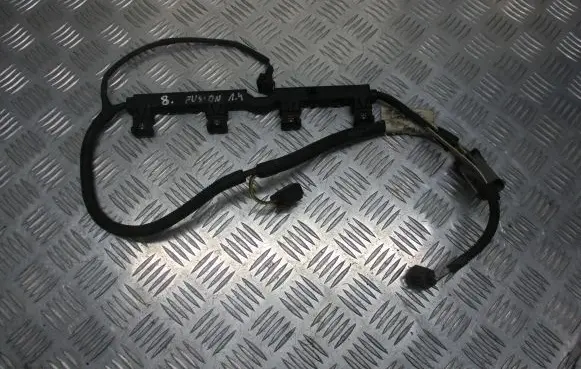 Ford Fusion Fuel injector supply line/pipe 2S6T-9H589-BD