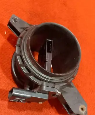 Volvo V50 Mass air flow meter 7M519A673 76894901 76895346