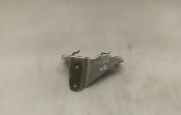 Toyota Avensis T250 Headlight/headlamp mounting bracket 5208205010