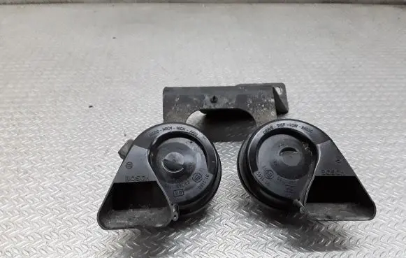 Audi A6 S6 C6 4F Horn signal 024148