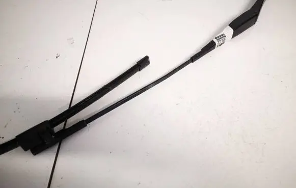 Opel Astra H Front wiper blade arm 13111220