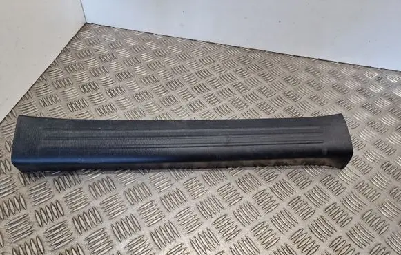 Mazda CX-5 II Front sill trim cover KB7W68720