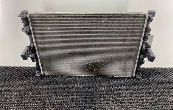 Volvo V70 Coolant radiator 31368082