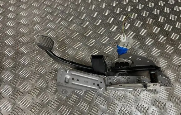 Ford Focus Brake pedal BV61-2467-GB BV612467GB