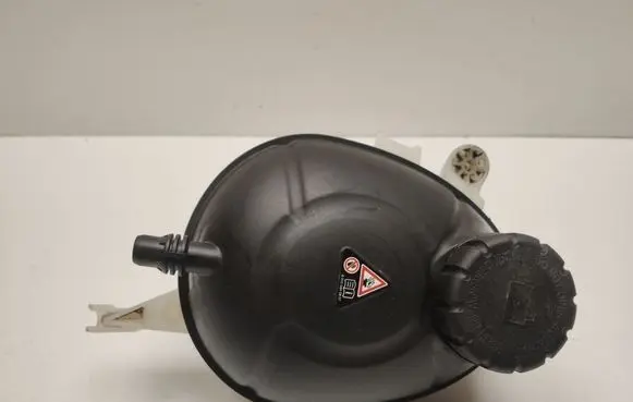 Mercedes-Benz EQC Coolant expansion tank/reservoir A2055000049