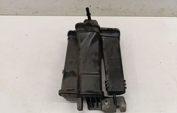 Active carbon filter fuel vapour canister