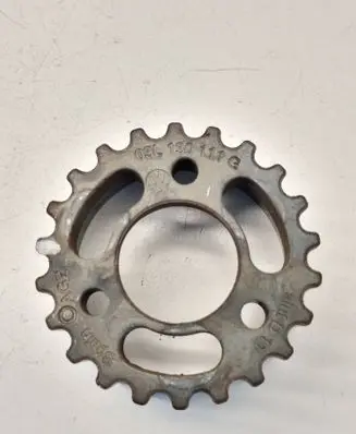 Volkswagen Golf VI Fuel pump gear (pulley) 03L130111G