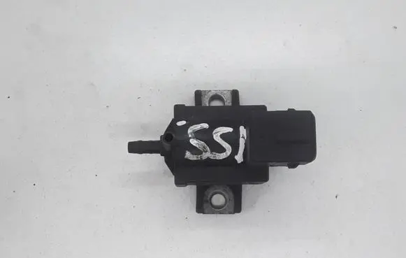 Lexus IS 220D-250-350 Turbo solenoid valve 258600R010 72828606