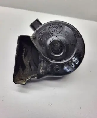 Volkswagen PASSAT B7 Horn signal A046522