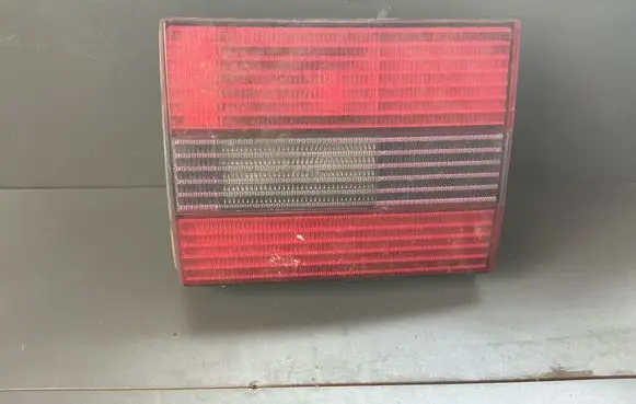 Tailgate rear/tail lights