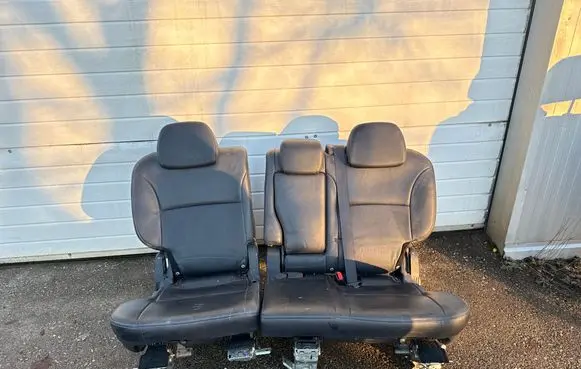 Peugeot 4007 Rear seat 
