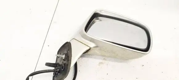 Toyota Corolla Verso AR10 Front door electric wing mirror E11015857