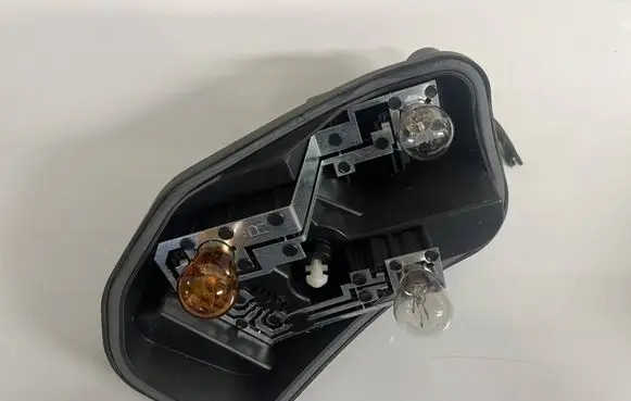 Renault Megane II Tail light bulb cover holder 89036896 B84PH2REN