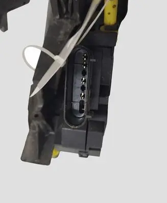 Ford C-MAX II Rear door lock 40744138258141 AM5AR26412AE