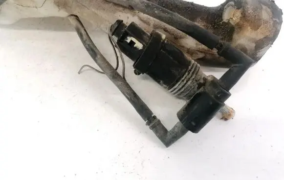 Dodge Caliber Windscreen/windshield washer pump