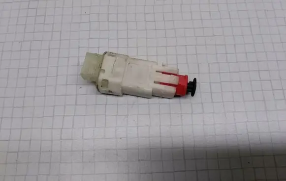 Clutch pedal sensor
